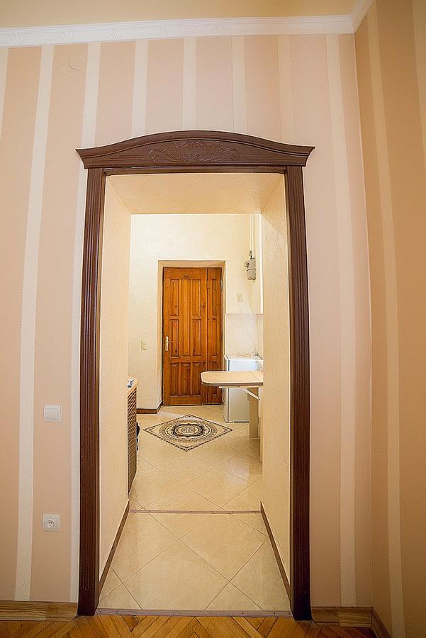 Apartment On Horodotska Street Lviv Eksteriør billede